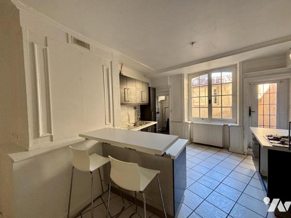 Bel et grand appartement ancien