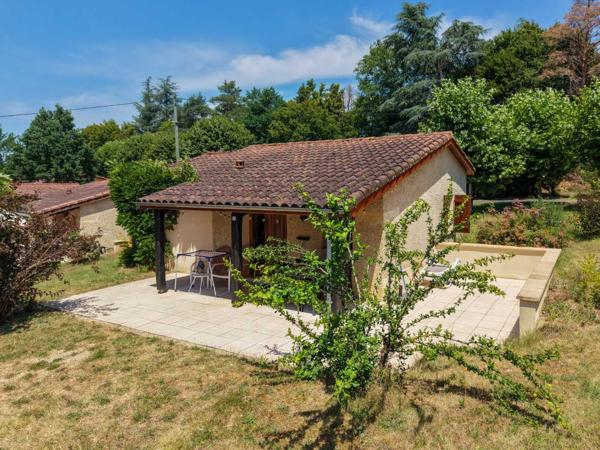 Maison contemporaine - Gourdon Belle opportunité : maison 2 chambres, jardin et terrasse couverte, idéale pied-à-terre ou location saisonnière