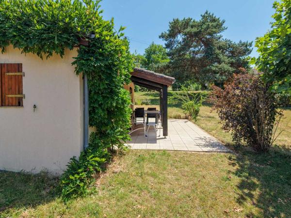 Maison contemporaine - Gourdon Belle opportunité : maison 2 chambres, jardin et terrasse couverte, idéale pied-à-terre ou location saisonnière