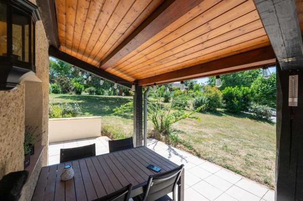 Maison contemporaine - Gourdon Belle opportunité : maison 2 chambres, jardin et terrasse couverte, idéale pied-à-terre ou location saisonnière