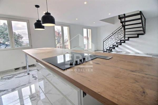 BEAUMONT Résidentiel. Proche village, 1er étage de maison 100 m² habitables.