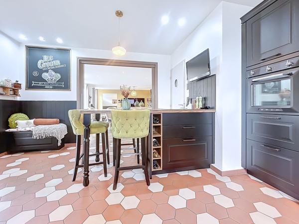 Maison 5 pièces - 158 m² Exclusivité efficity