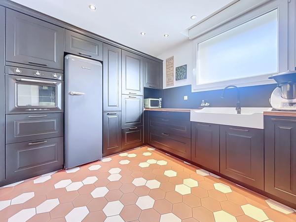 Maison 5 pièces - 158 m² Exclusivité efficity