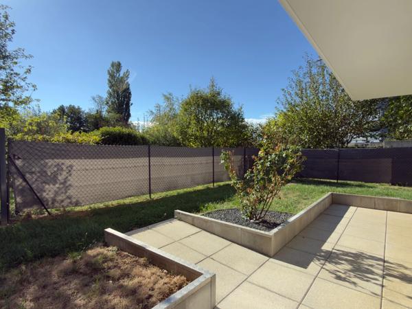 LA RAVOIRE (73480) : Appartement T3 de 63,42 m² avec terrasse, jardin privatif et garage