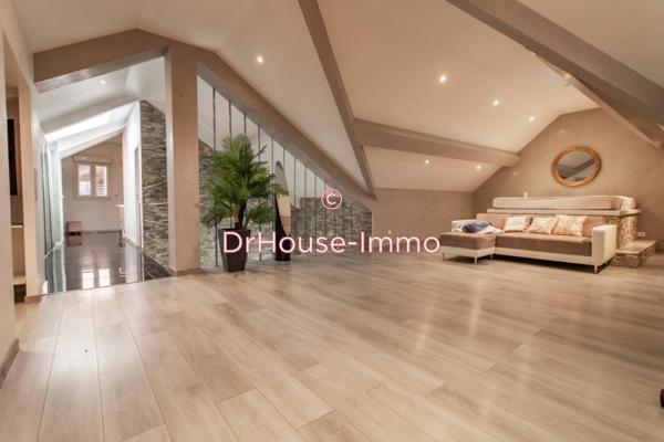 Maison à vendre 9 pièces de 250 m²