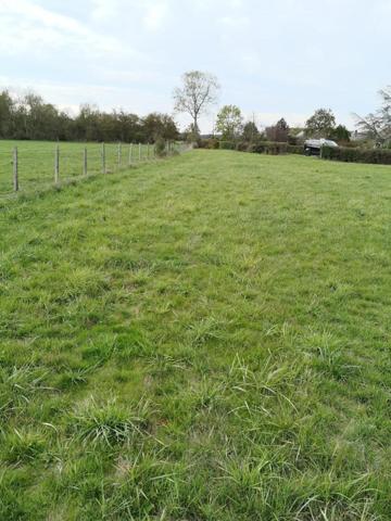 Terrain à batir, cadastre : H152 55 000 € H.A.I.*