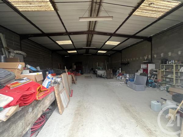 Immeuble à vendre  163 m2 DOMERAT - 03