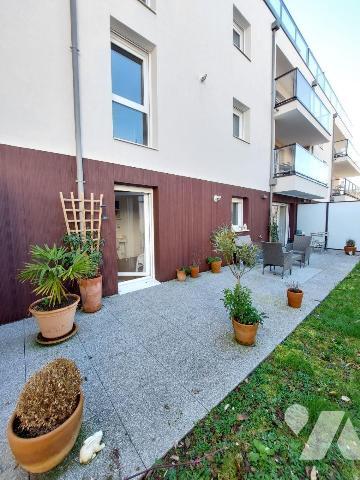 À VENDRE - RENNES (35) - À environ 500 m à pied de la station de métro Gros-Chêne, appartement ...