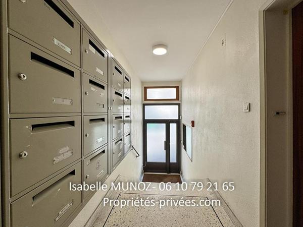 lot de 2 appartements F1 let F2 à Clermont Ferrand, les Carmes