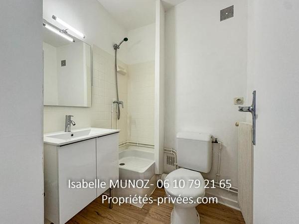lot de 2 appartements F1 let F2 à Clermont Ferrand, les Carmes
