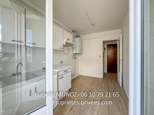 lot de 2 appartements F1 let F2 à Clermont Ferrand, les Carmes