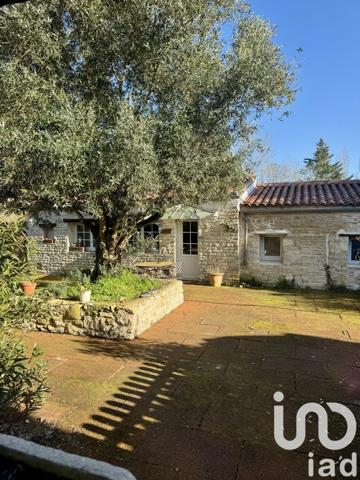 Maison 15 pièces de 539 m² à Marans (17230)