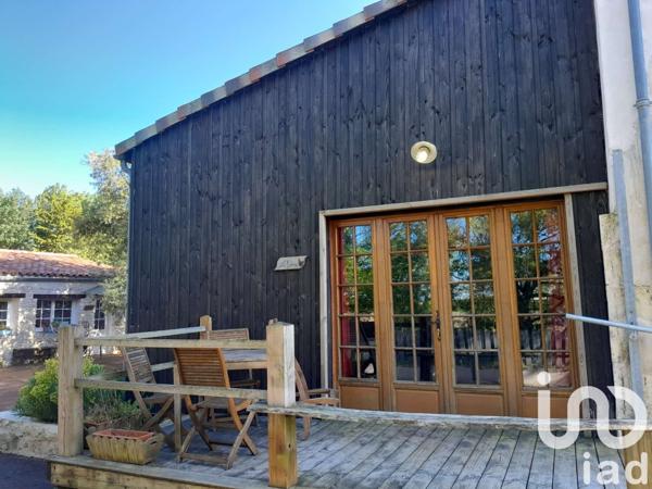 Maison 15 pièces de 539 m² à Marans (17230)