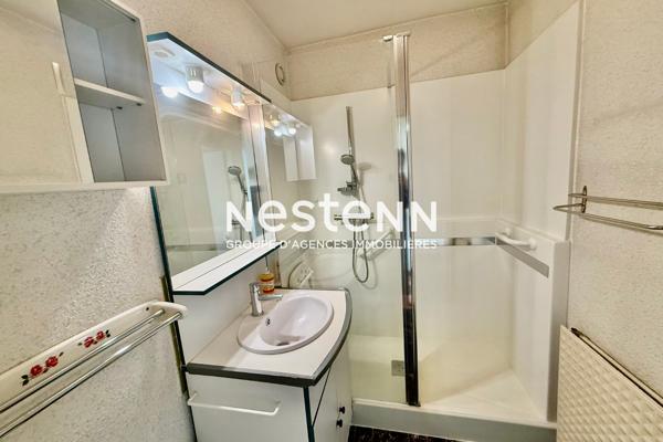 NESTENN#VENISSIEUX#APPARTEMENT#T4€BALCON#CAVE#PARKING COLLECTIF#PROCHES COMMERCES#GARE#TRAMWAY#BUS#AXES ROUTIERS