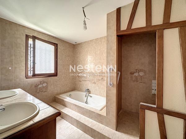 A louer Maison Lussan 6 pièces3 chambres191 m2
