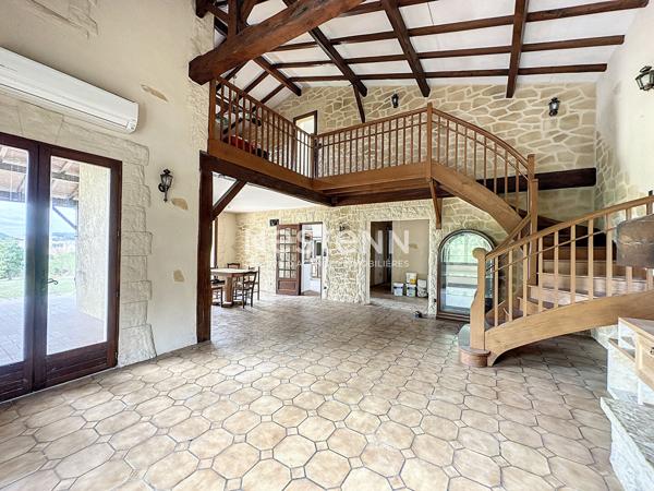 A louer Maison Lussan 6 pièces3 chambres191 m2