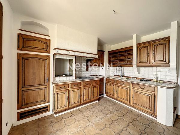 A louer Maison Lussan 6 pièces3 chambres191 m2