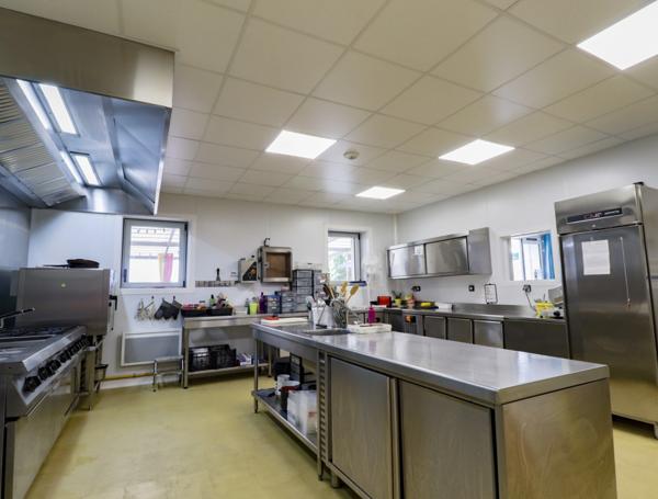 À vendre – Fonds de commerce bar-restaurant