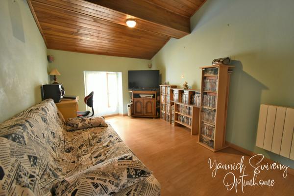 Maison de village 2 faces + terrasse à MONTNER (66)