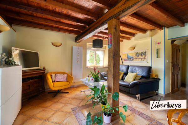 Maison T6 garage, annexes, terrain cadre exceptionnel.