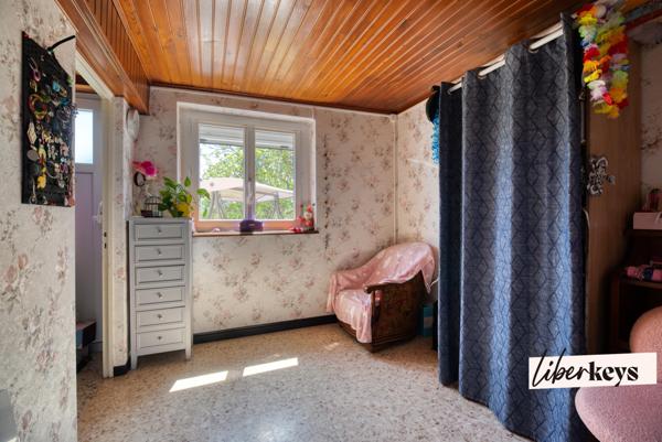 Maison T6 garage, annexes, terrain cadre exceptionnel.