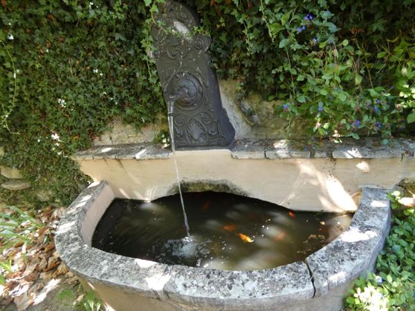 VOLONNE – PROPRIÉTÉ D’EXCEPTION 3,5 HA – 3 HABITATIONS – PISCINE CHAUFFÉE – VUE MONTAGNES