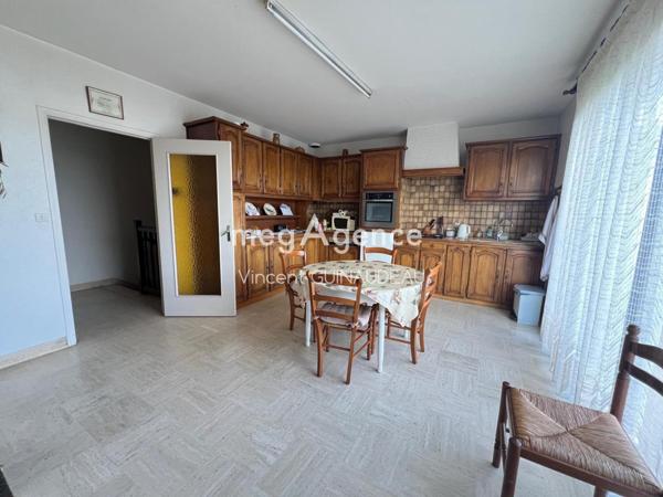 Maison à CHOLET, 49300 - 6 pièces 142m²