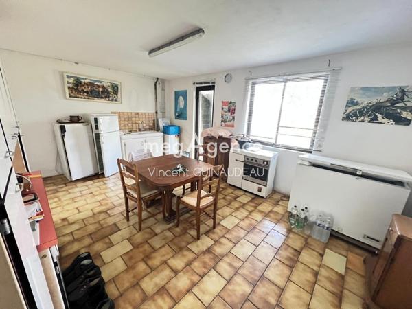 Maison à CHOLET, 49300 - 6 pièces 142m²