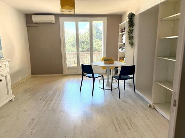 Appartement Avignon 3 pièce(s) 68 m2, balcon, loggia, place de parking