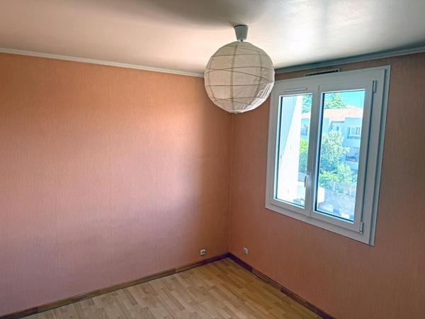 Appartement Avignon 3 pièce(s) 68 m2, balcon, loggia, place de parking