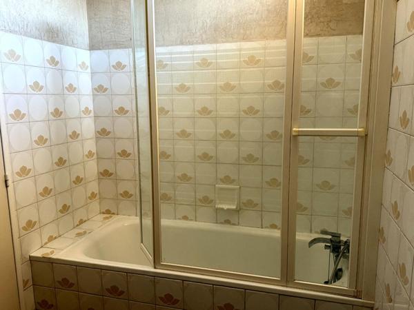 Appartement Avignon 3 pièce(s) 68 m2, balcon, loggia, place de parking