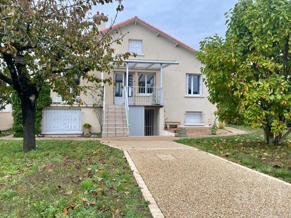 Maison Niort 8 pièce(s) 138 m2