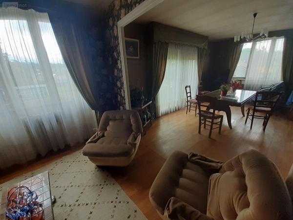 Maison à restaurer à vendre à Ussel en Corrèze (19200), ref : UM 1107