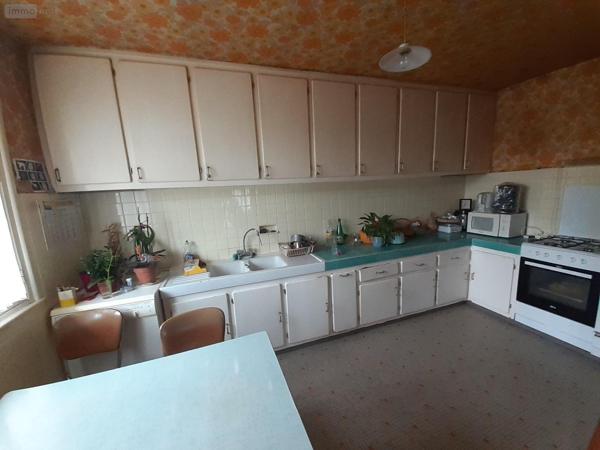 Maison à restaurer à vendre à Ussel en Corrèze (19200), ref : UM 1107