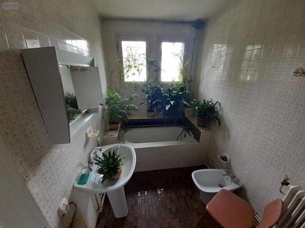 Maison à restaurer à vendre à Ussel en Corrèze (19200), ref : UM 1107