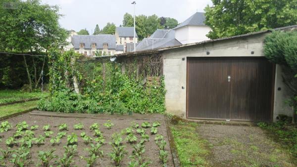 Maison à restaurer à vendre à Ussel en Corrèze (19200), ref : UM 1107