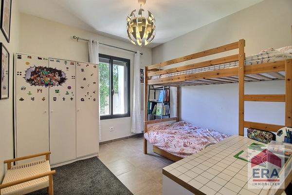 Maison Montfavet 6 pièces - 107m² - Dépendance - Piscine - Garage
