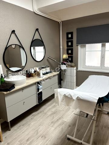 A vendre, VERDUN,fonds de commerce Esthétique, soins de beauté, maquillage, épilation onglerie, uv