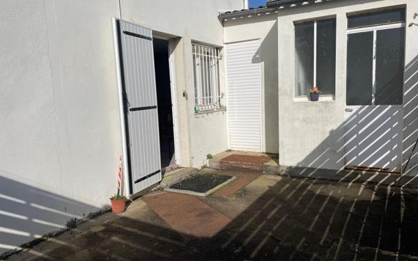 Maison à vendre    6 pièces •  Niort