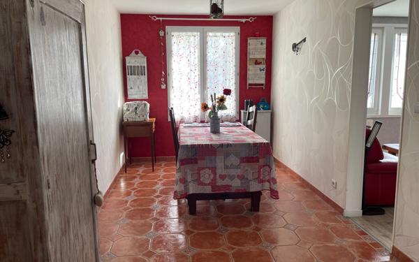 Maison à vendre    6 pièces •  Niort