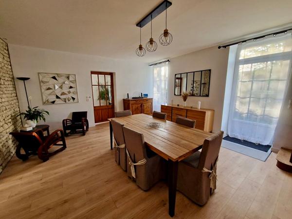 Maison Angliers 8 pièce(s) 220 m2