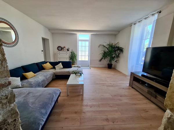 Maison Angliers 8 pièce(s) 220 m2