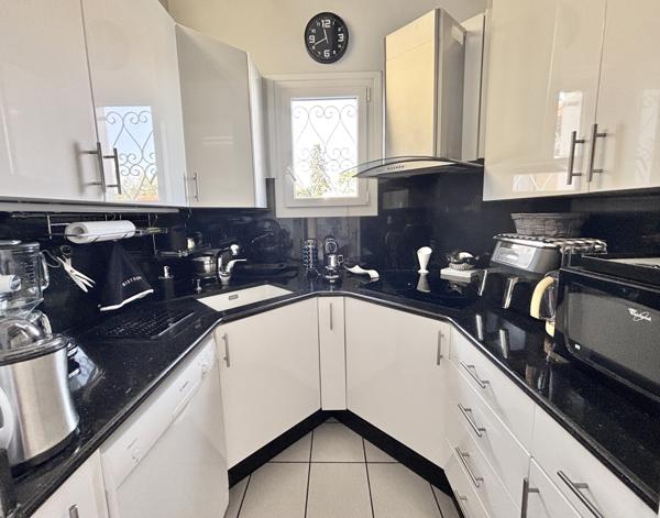 Maison 6 pièces - 220 m²
