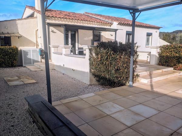 Maison individuelle de plain pied sur un terrain de 1095 m²