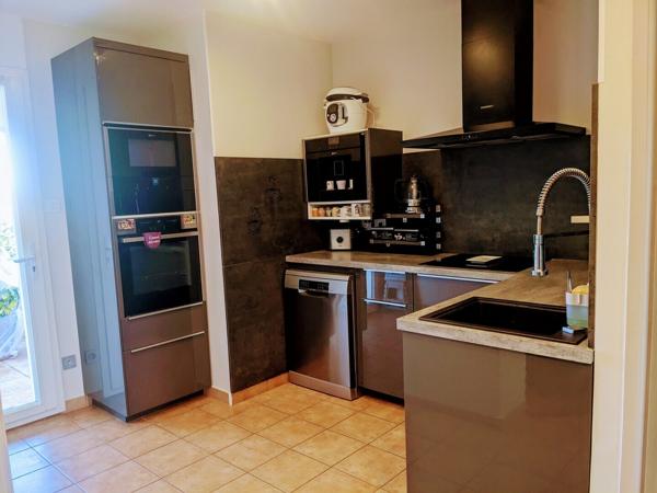 Maison individuelle de plain pied sur un terrain de 1095 m²