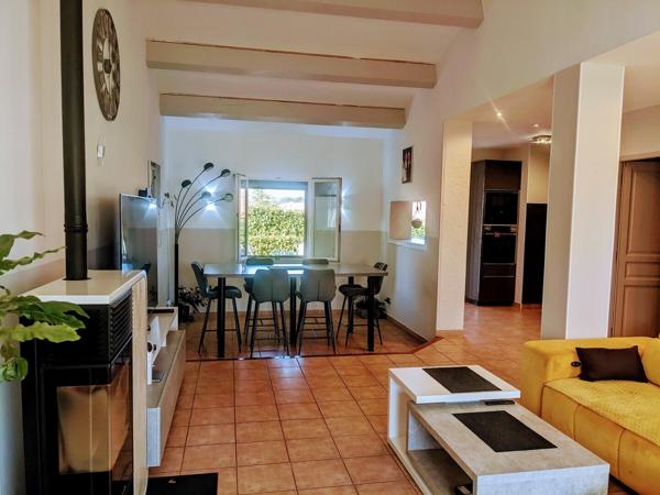 Maison individuelle de plain pied sur un terrain de 1095 m²