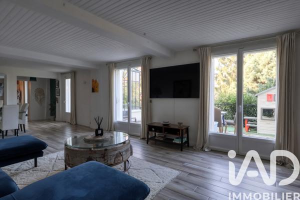 Maison à vendre 8 pièces 270 m² Montmorency