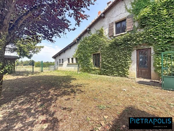 220 m² à réinventer sur 700 m² de terrain – Ambérieux-en-Dombes
