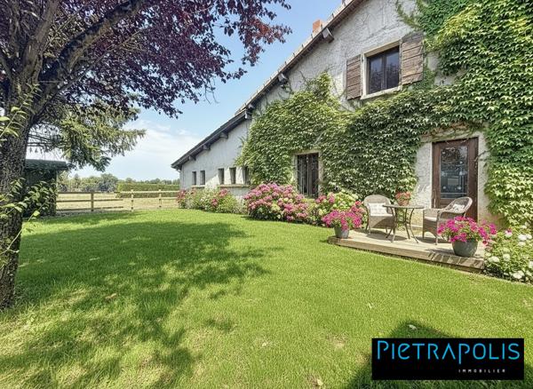 220 m² à réinventer sur 700 m² de terrain – Ambérieux-en-Dombes