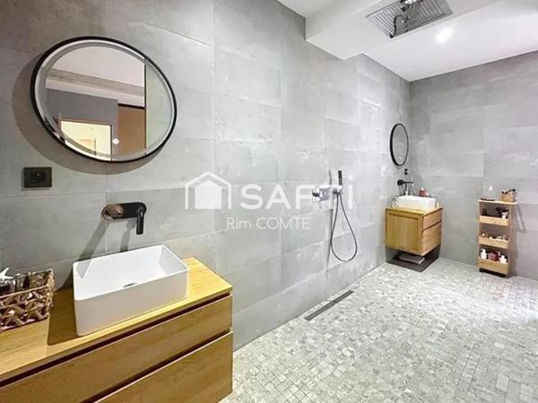 Coup de cœur pour cette grande maison lumineuse et agencée avec goût!!